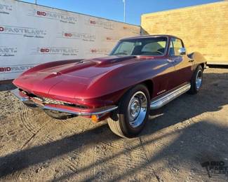 35  1967 Chevrolet Corvette 