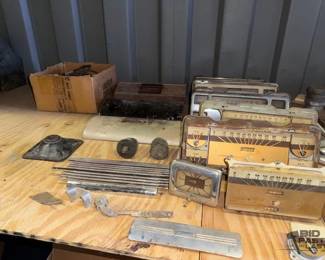 1116 Old Gauge Clusters