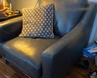 Beautiful leather gray, side chair. Super comfortable!