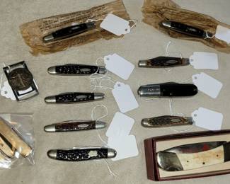 Several Case knives from a variety of eras. Camillus, Barlow, and other knives as well.
