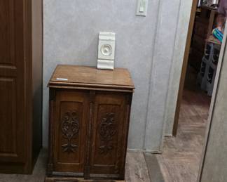 Sewing cabinet 