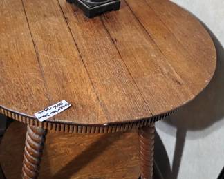 Quarter sawn oak round table