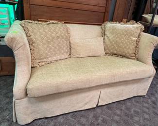 Nice Vanguard Loveseat