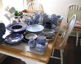 blue glassware, KITCHEN TABLE & CHAIRS