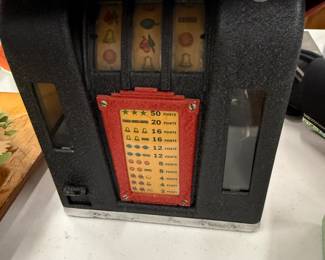 $125 Antique slot machine 