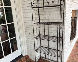 Bakers Rack= $25