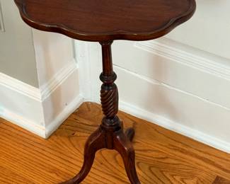 Baker Furniture petite table $125 
