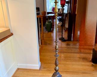 Floor lamp