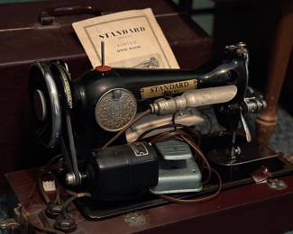 Standard Sewing Machine