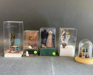 Lot 148 – Small Decorative Dioramas