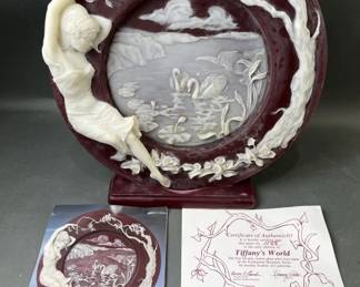 Lot 44 – Incolay Cameo Glass Plate Tiffany's World & COA