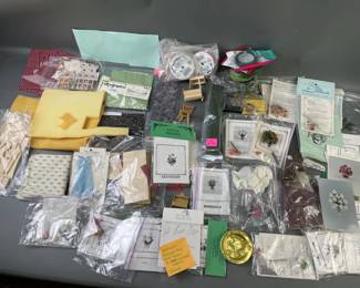 Lot 197 – Dollhouse Foliage, Tiny Print Fabric & Miniatures