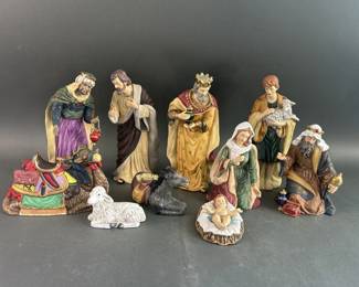 Lot 47 – Vintage Hand Painted Porcelain Nativity Set