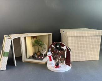 Lot 160 – Small Holiday Dioramas