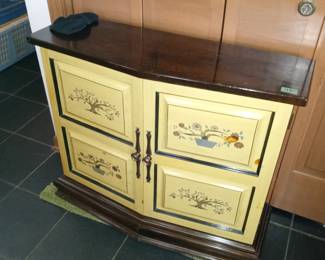 Vintage cabinet