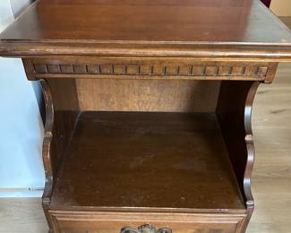 Pair of Ethan Allen nightstands