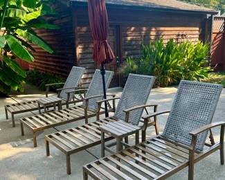 4 Hampton Bay chaise lounges with cushions