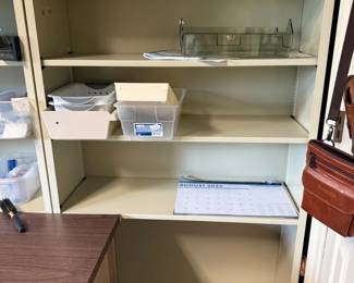 honmetalbookshelf