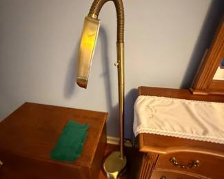 brassfloorlamp