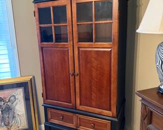 Nice Ducks Unlimited cabinet