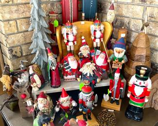 It's time to get ready for the holidays. Decorative Christmas collection.