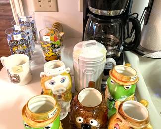 Muppet mugs. Muppet glasses.