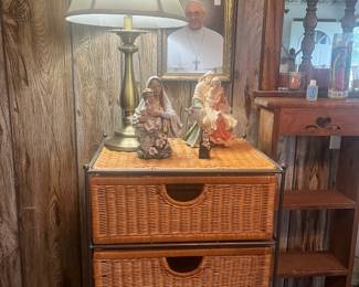 Fords were wicker, religious statues Table lamp