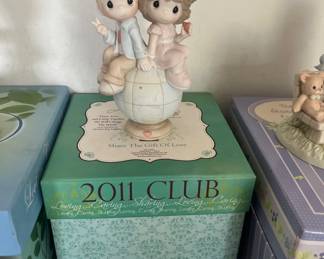 Precious Moments 2011 Collectors Club figure