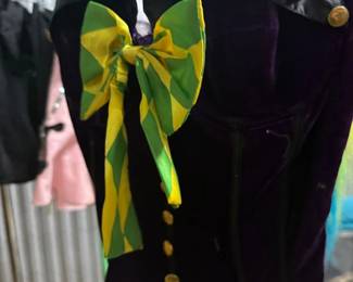 velvetcorsetwithbow