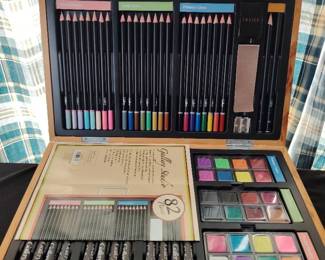 Gallery Studio Art Set