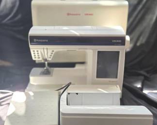 04 Husqvarna Viking Designer 1 Sewing And Embroidery Machine