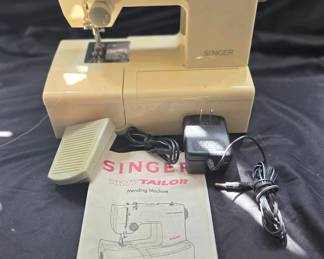 Singer Tiny Tailor Mending Sewing Machine TT600X