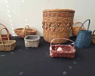 Hand Woven Waste Basket And Small Decrotive Baskets