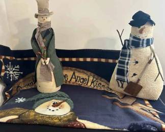 Snowman Fleece 2 Snowmen Figures