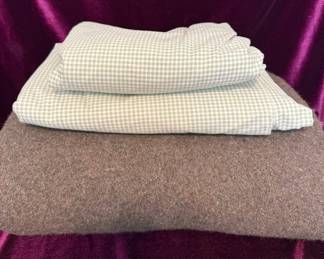 Cotton Blend Small Plaid Check Sheets For 81x96 Mattress And Heavy Wool Blanket