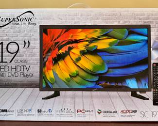 SuperSonic 19" LED HDTV with DVD Player