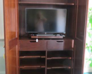 Large Leopold Stickley armoire, TV cabinet.