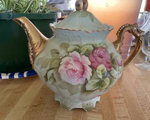 Lefton Heritage Rose Teapot