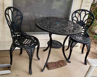 Cast Iron 3 Piece Bistro Set