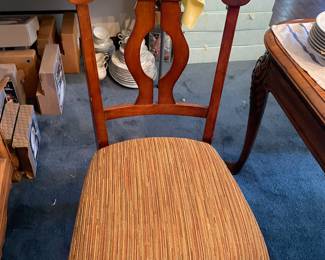 7 Dining Chairs Roanoke Furniture MFG., CO.