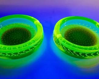 Lot 19 Lot Of 2 Vintage Uranium Glass Ashtrays