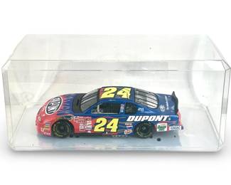 Jeff Gordon #24 DuPont NASCAR Die-Cast Car in Case