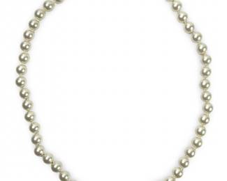 Beautiful Single Strand Faux Pearl Necklace