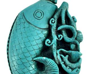 Old Chinese Teal Painted Fish Snuff Bottle