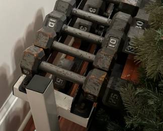 129. Weight Set