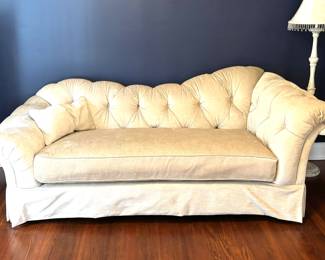 29. Tufted Sofa w/ Rolled Arms (88" x 36" x 32")