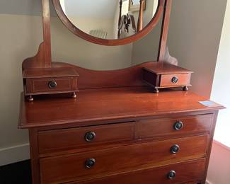 3. Antique 2pc Dressing Table on Casters w/ Mirror (42" x 19" x 31") (w/ mirror 55"h)