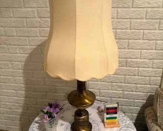 017 Round Particleboard Table, Covered With Fabric And Lamp