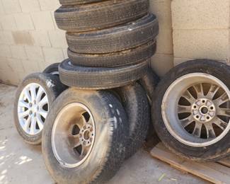 Lot of Used Car Wheels & Tires – Mixed Aluminum Rims & Spare Tires