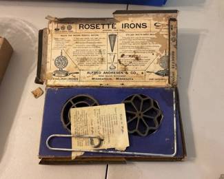 Antique rosette iron